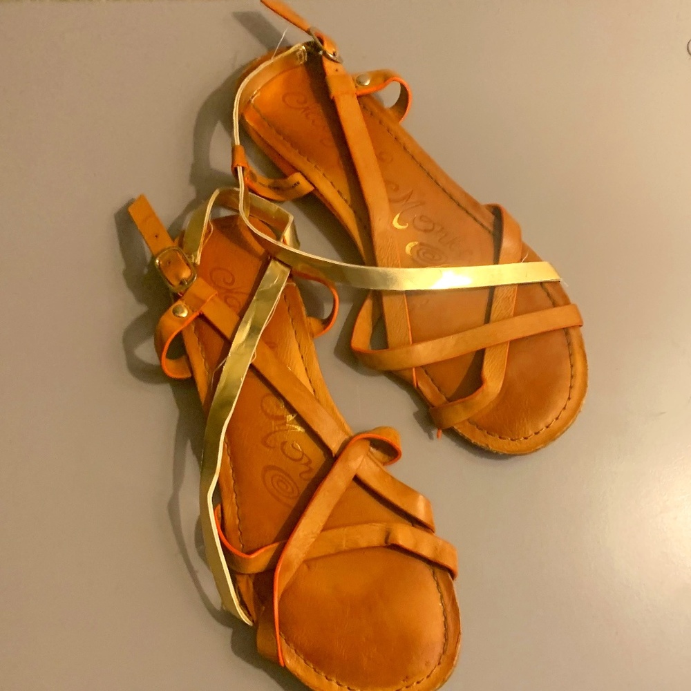 NaughtyMonkey Peach, Tan, Metallic Gold Strappy-Sandal | Casual-Comfort Size 7